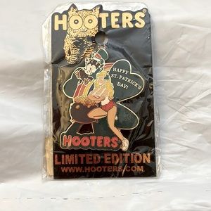 Hooters vintage limited edition St.Patrick’s Day BRAND NEW